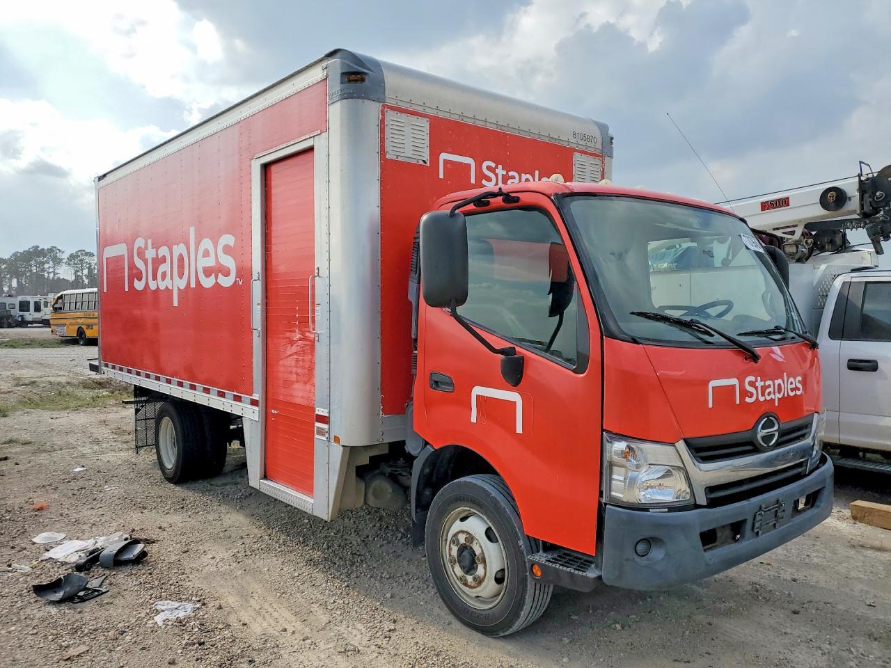 2018 Hino 195 BOX Truck