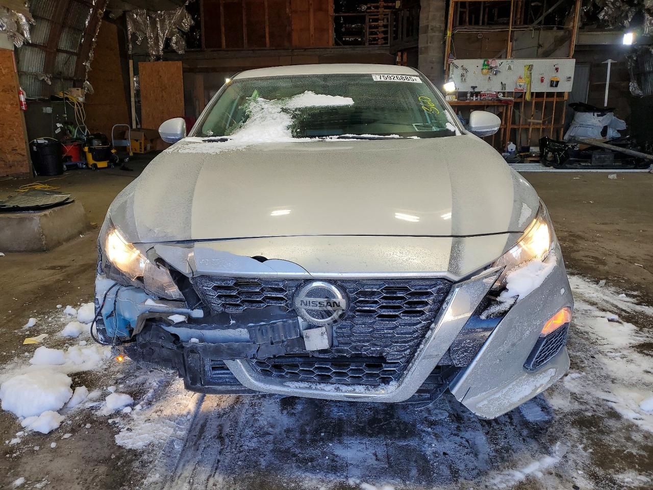 2020 Niss Altima 2.5 s