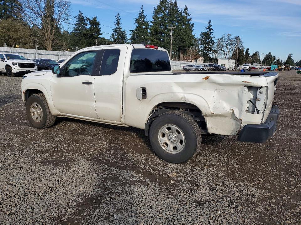 2022 Nissan Frontier S