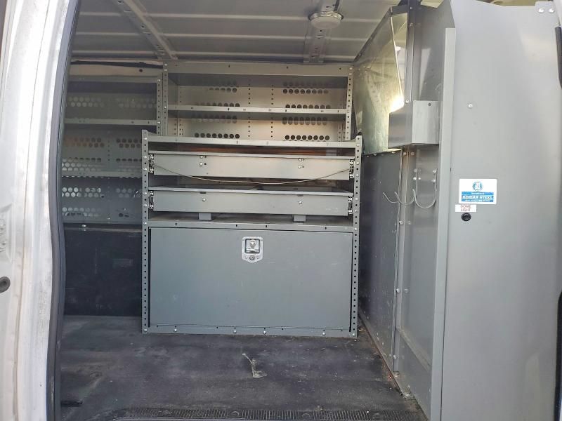 2010 Ford Econoline E250 van