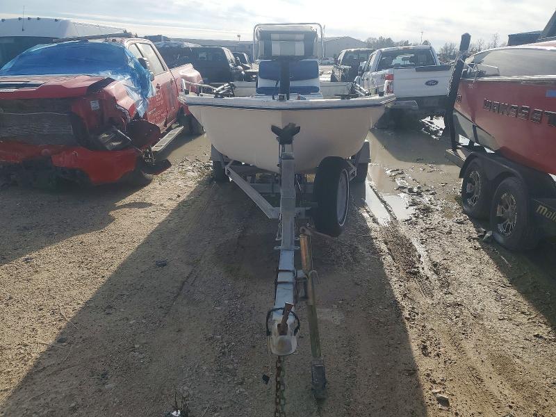 1985 Bay Hawk Industries Inc. 1985 Bay Hawk Boat