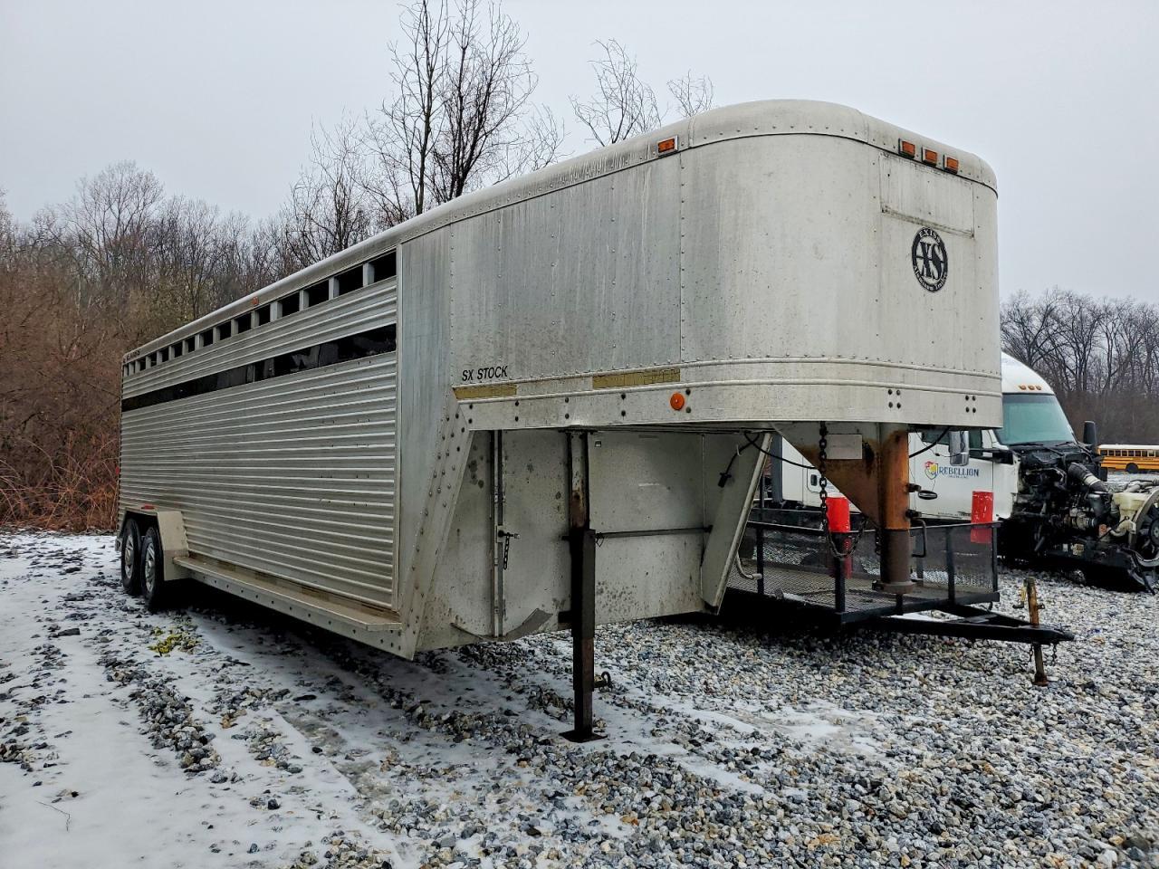 1998 Exxiss Livestock Trailer