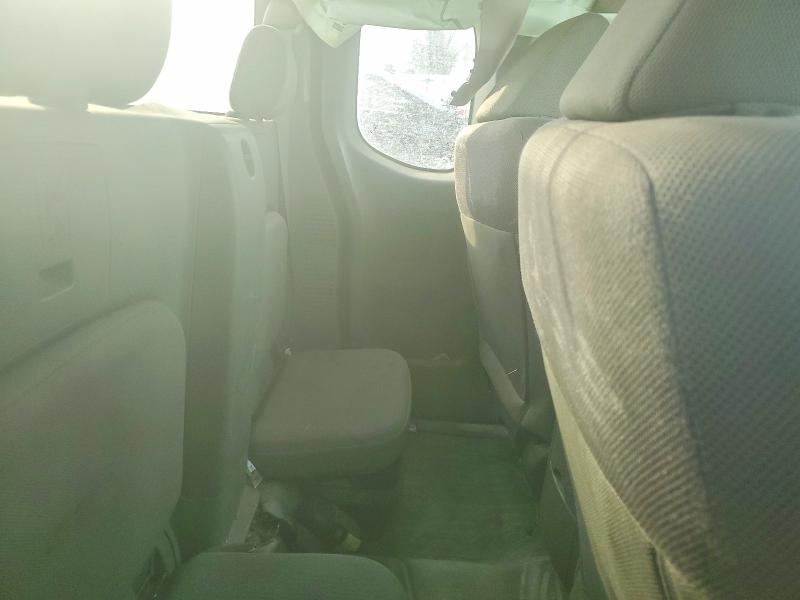 2015 Nissan Frontier S