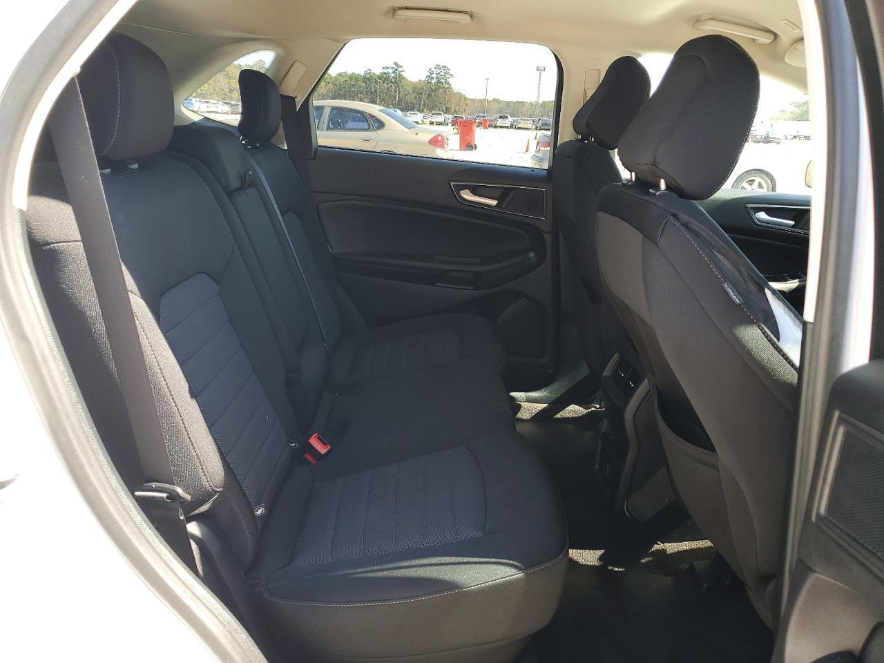 2020 Ford Edge se