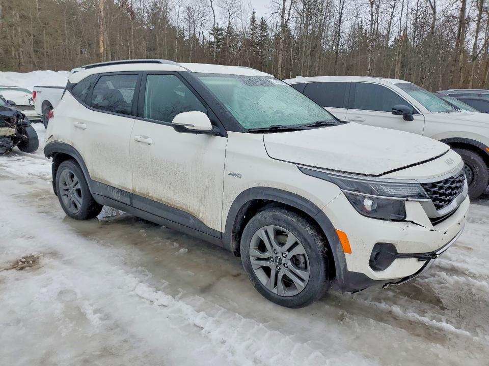 2022 KIA Seltos lx