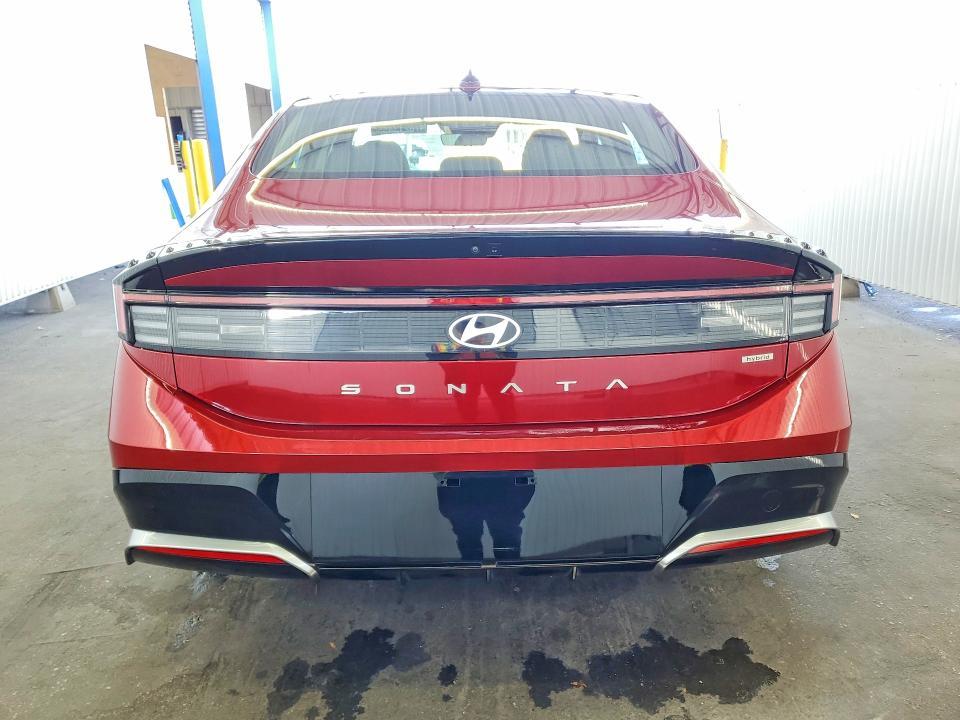 2025 Hyundai Sonata Hybrid