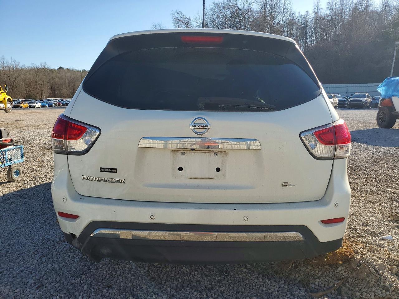 2014 Nissan Pathfinder s