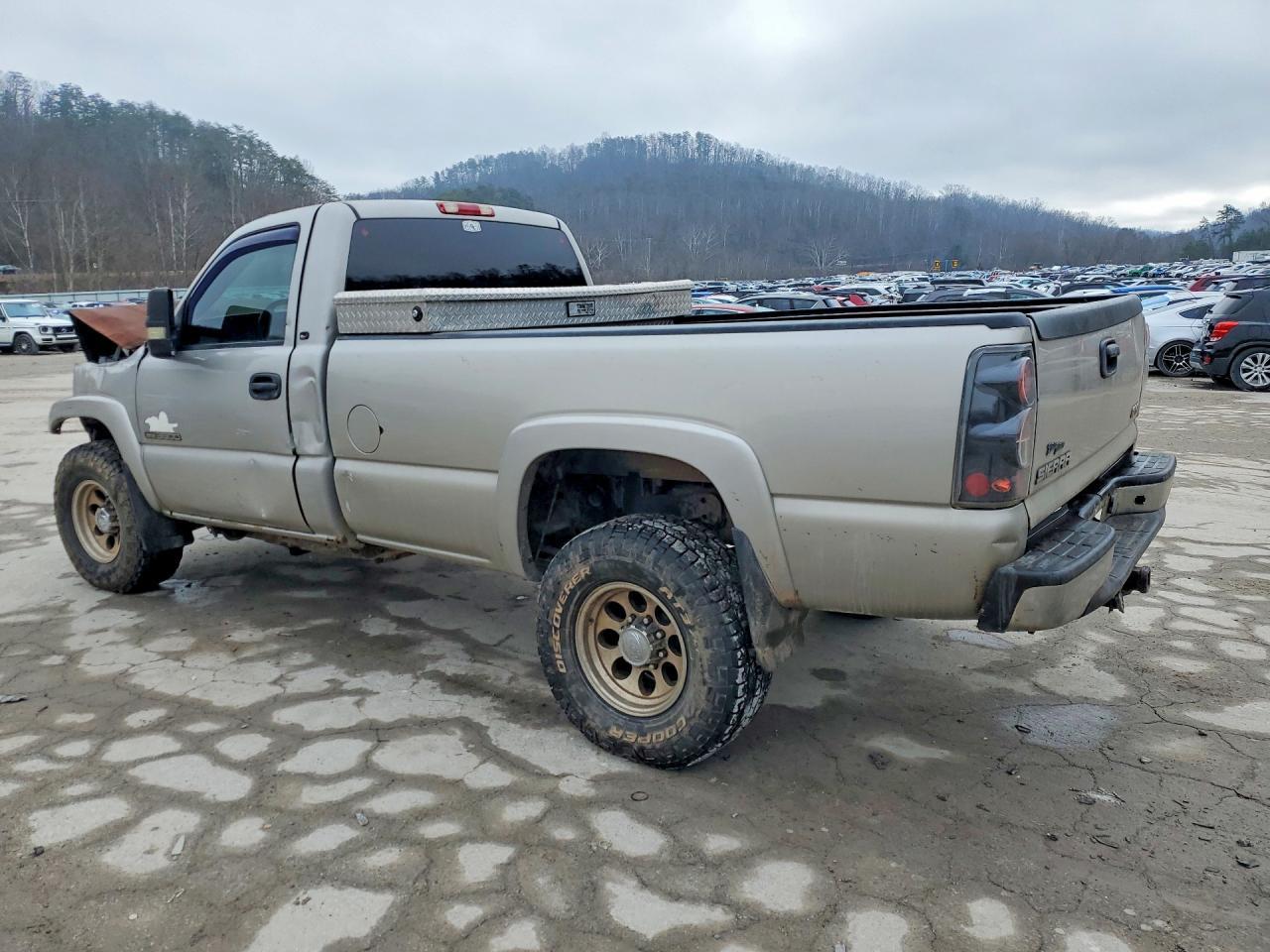2005 GMC New Sierra K3500