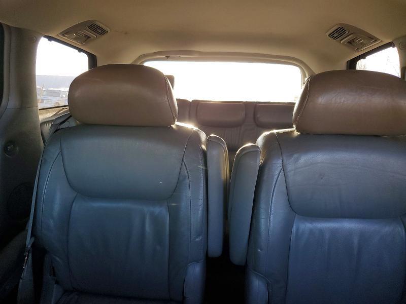 2004 Toyota Sienna xle Limited 7-passenger
