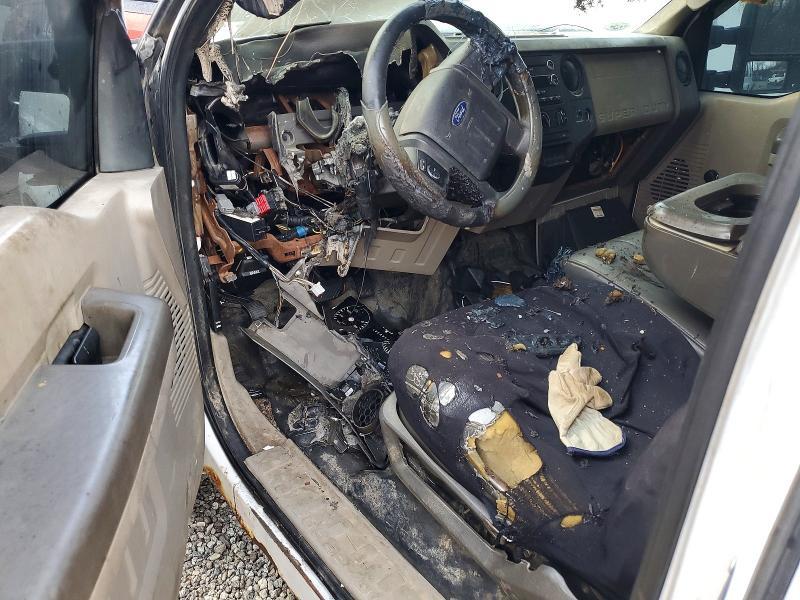 2009 Ford F350 Super Duty Flatbed Truck