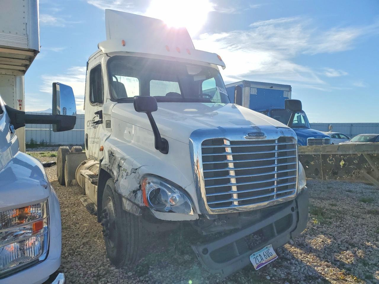 2015 Freightliner Cascadia Semi Truck