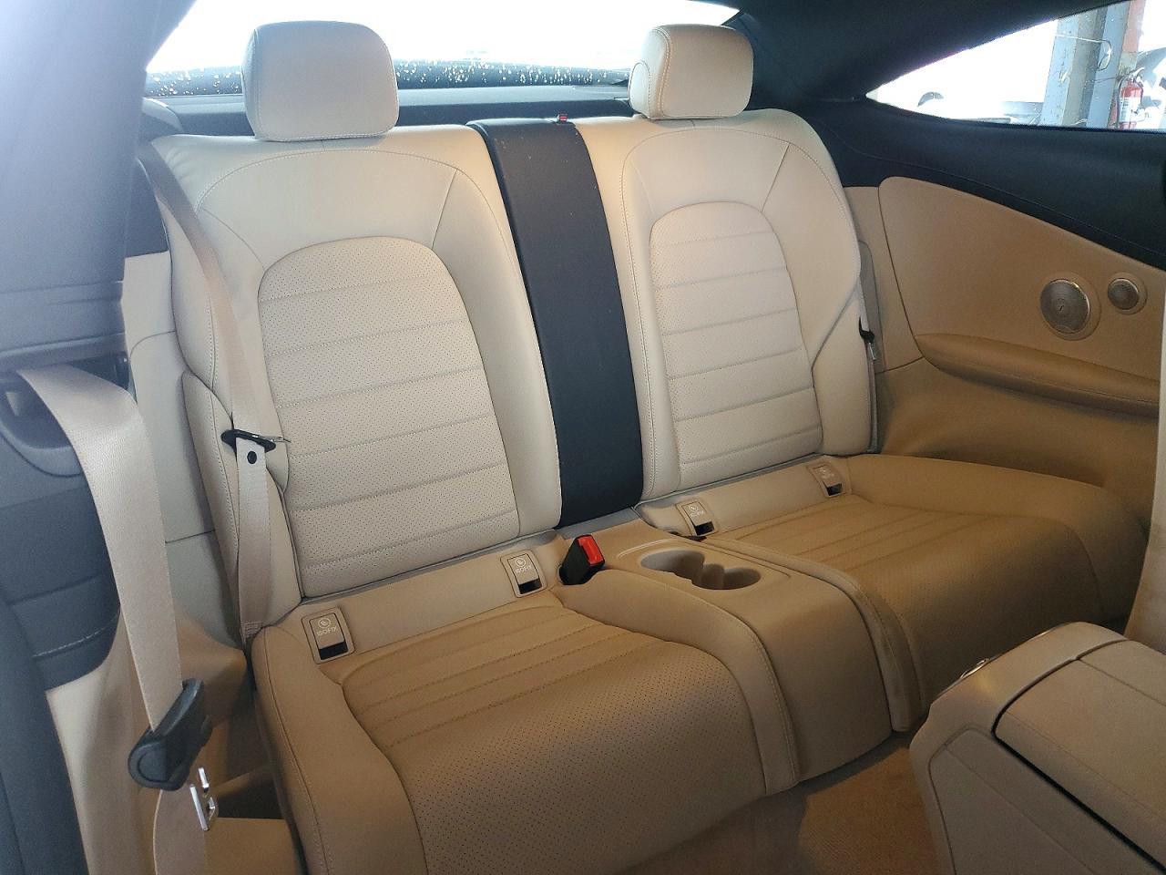 2023 Mercedes-Benz C300