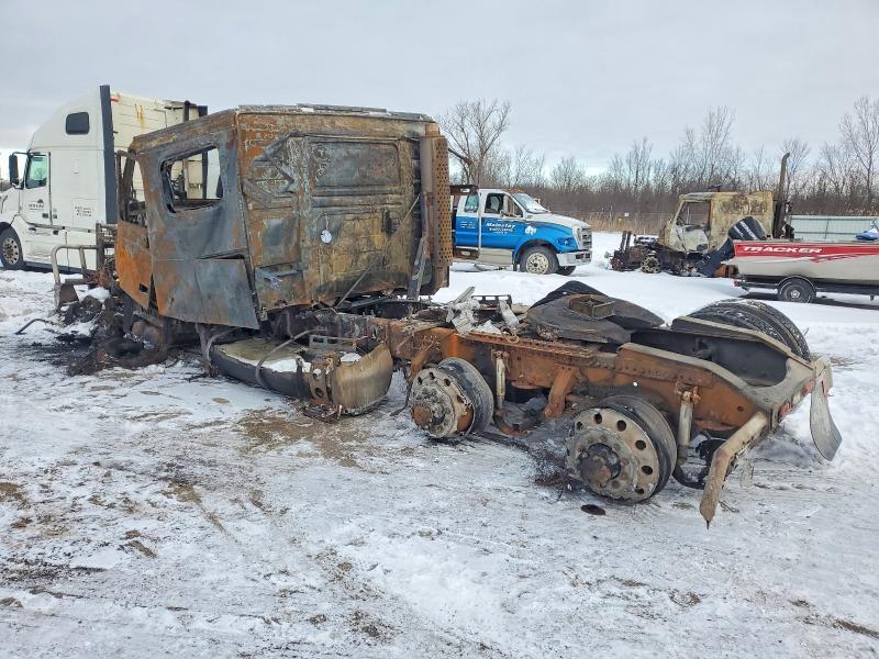 2006 Volvo VNL Semi Truck