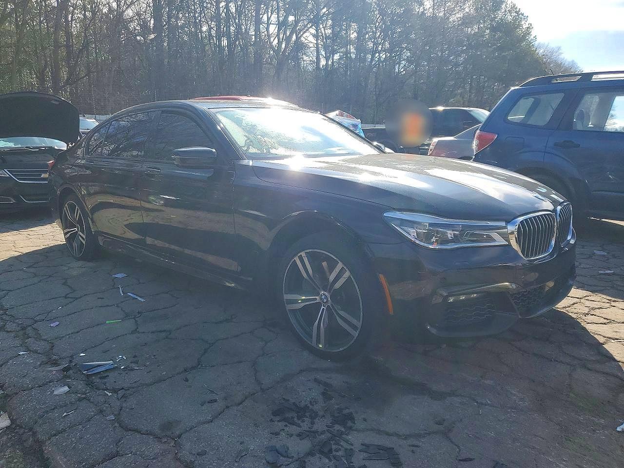 2016 BMW 750 xi