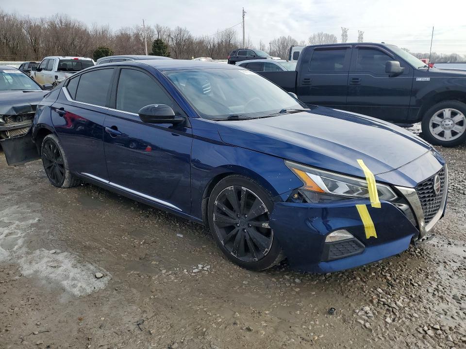 2019 Nissan Altima sr