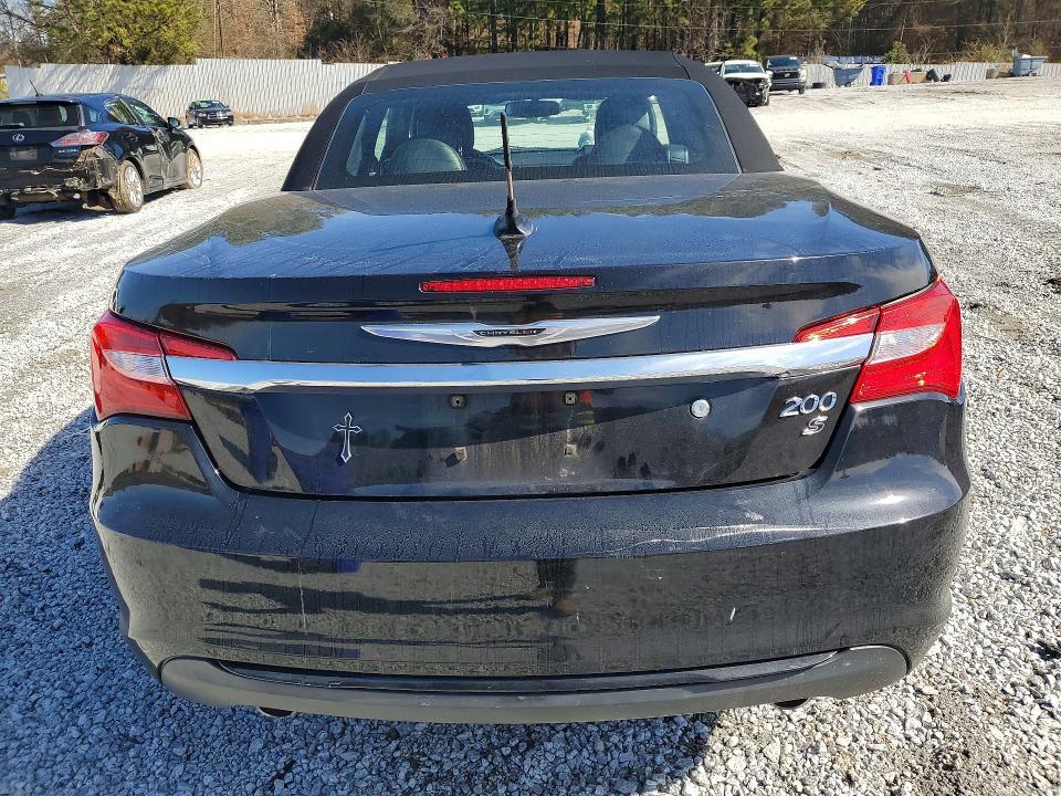 2012 Chrysler 200 s