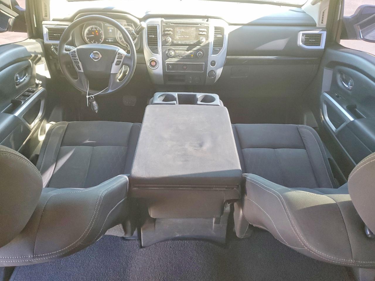 2017 Nissan Titan s