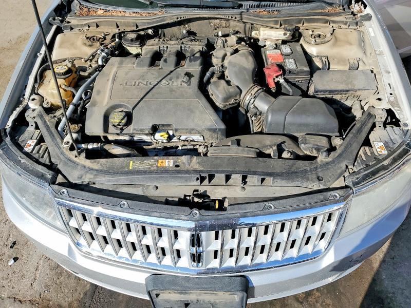 2009 Lincoln Townhouse MKZ