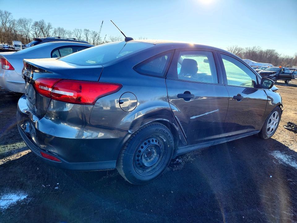 2016 Ford Focus s