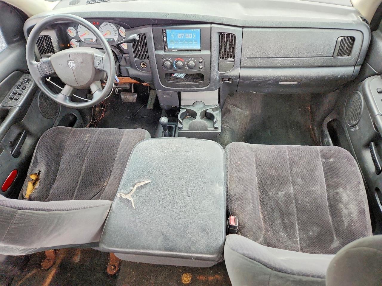 2004 Dodge RAM 1500 ST