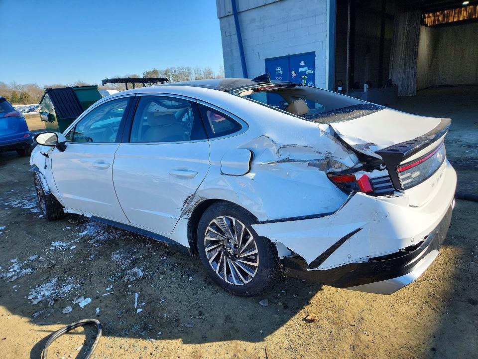 2025 Hyundai Sonata Hybrid
