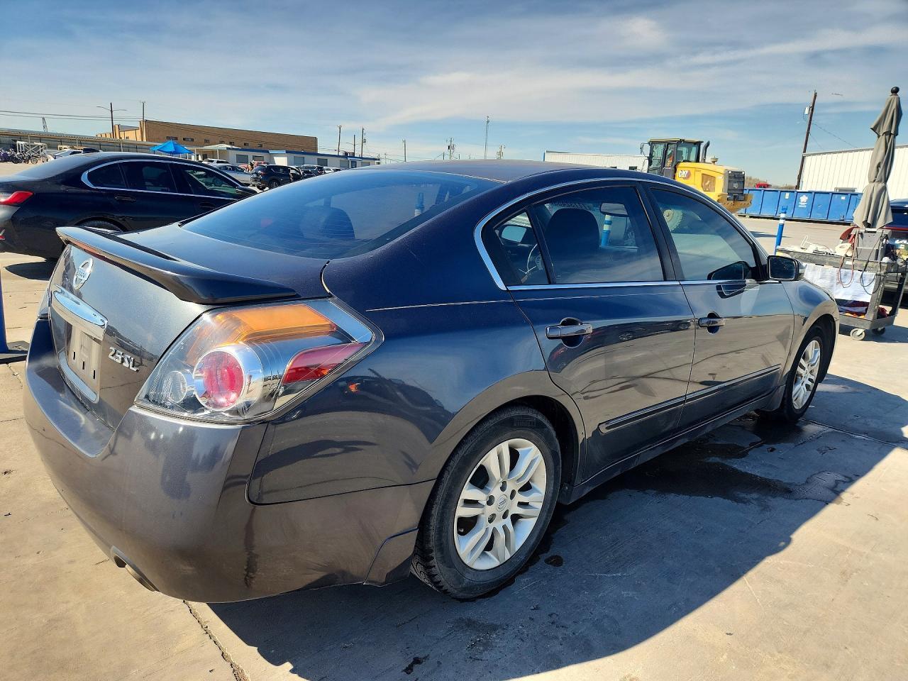 2011 Nissan Altima Base