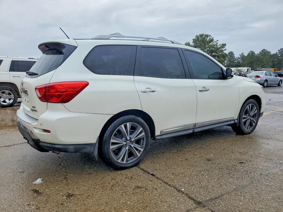 2017 Nissan Pathfinder s