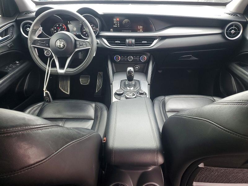 2018 Alfa Romeo Stelvio Sport