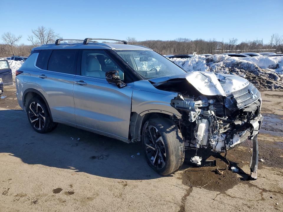 2022 Mitsubishi Outlander sel