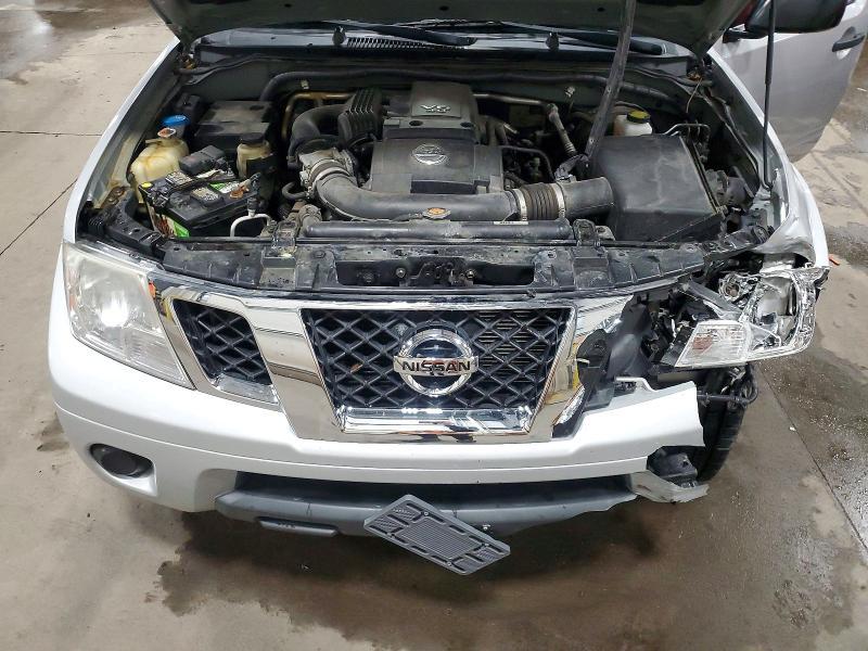 2013 Nissan Frontier sv V6