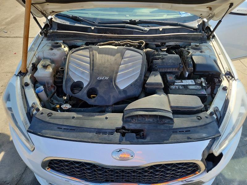 2014 KIA Cadenza Limited