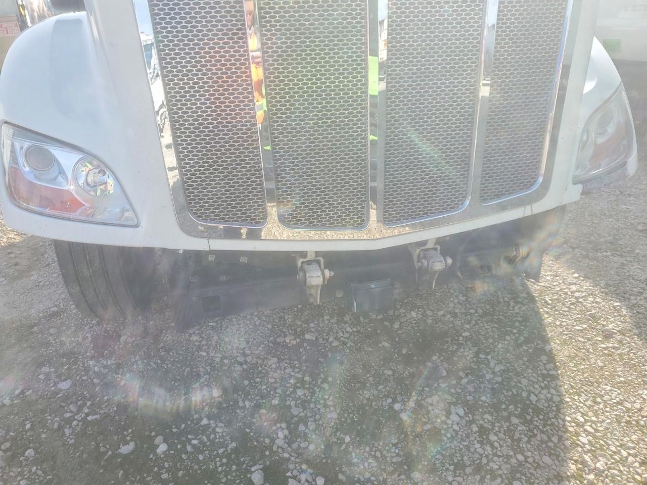 2017 Peterbilt 579-Semi Truck