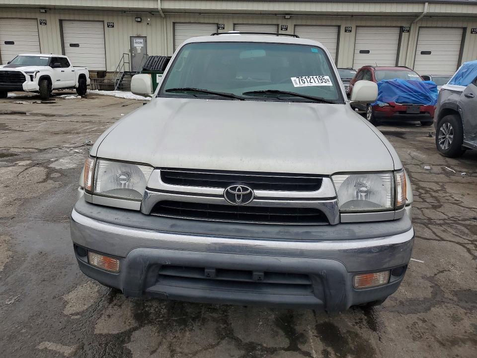 2002 Toyota 4runner SR5