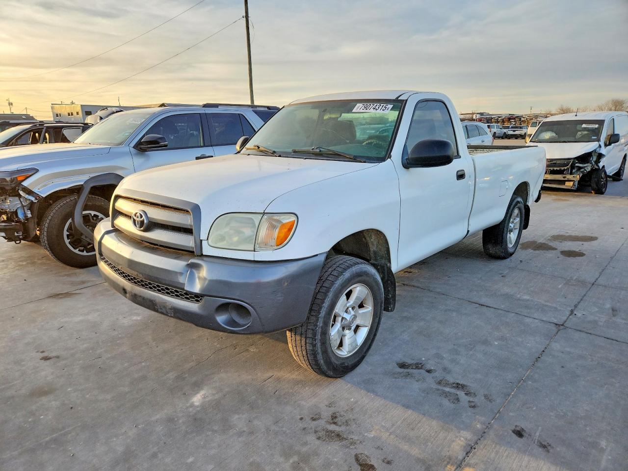 2005 Toyota Tundra Base