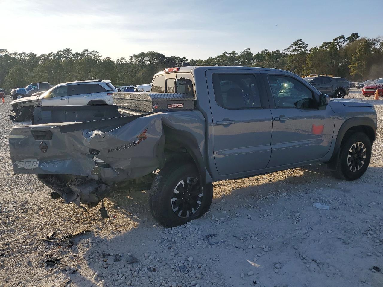 2022 Nissan Frontier PRO-X