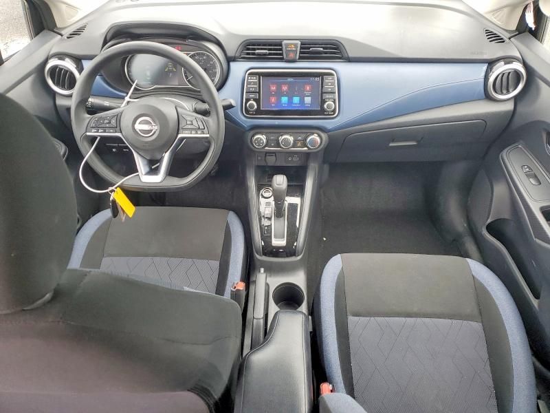 2025 Nissan Versa sv