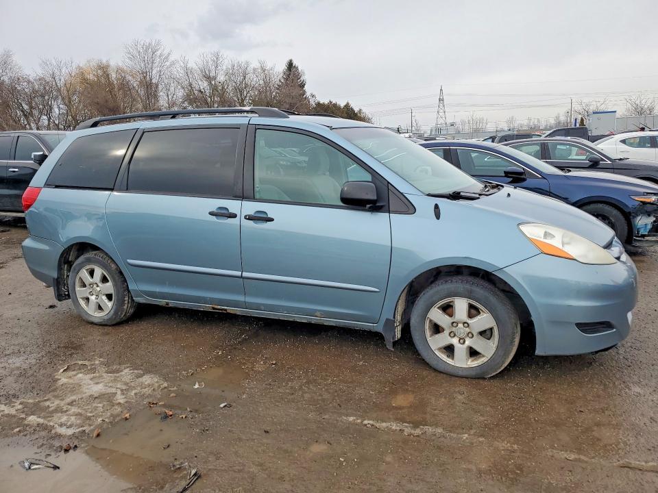 2009 Toyota Sienna ce