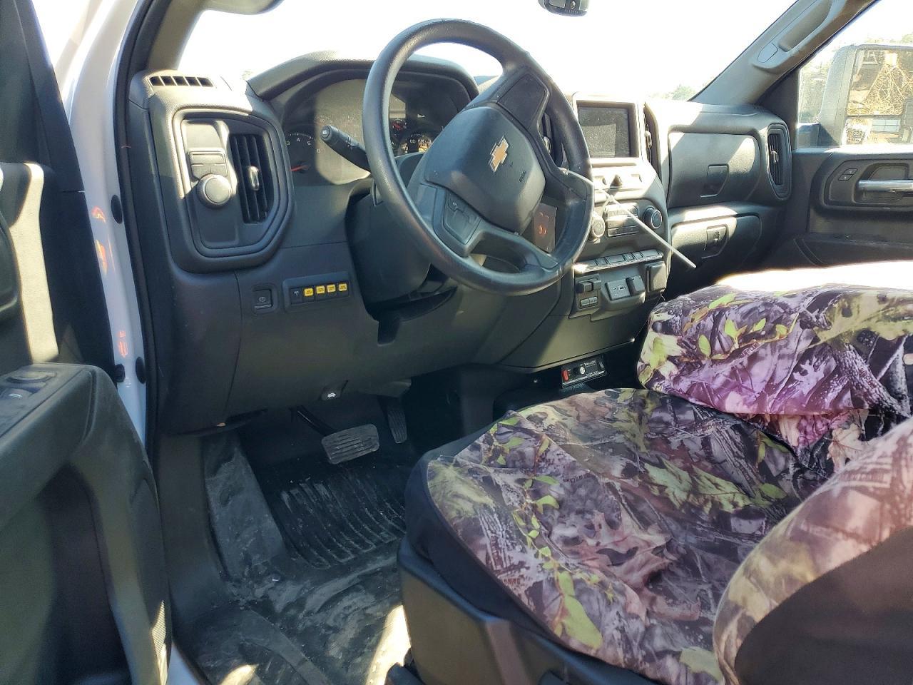 2024 Chevrolet Silverado C3500