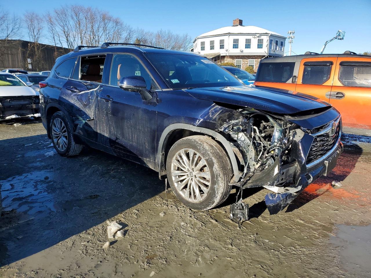 2023 Toyota Highlander l