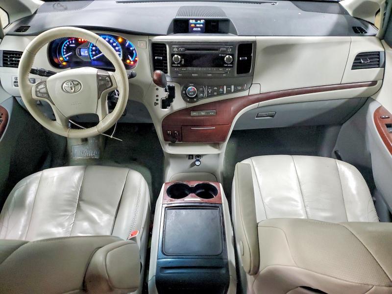 2012 Toyota Sienna xle