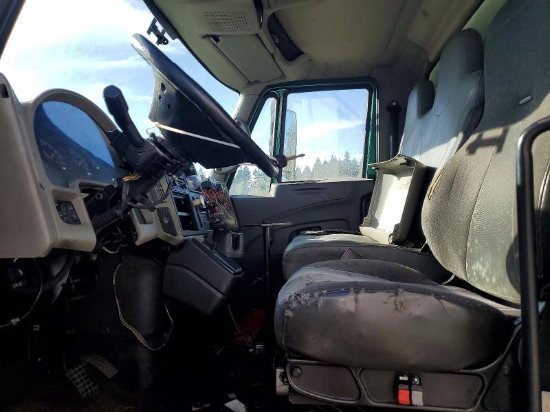 2009 International MA025 BOX Truck