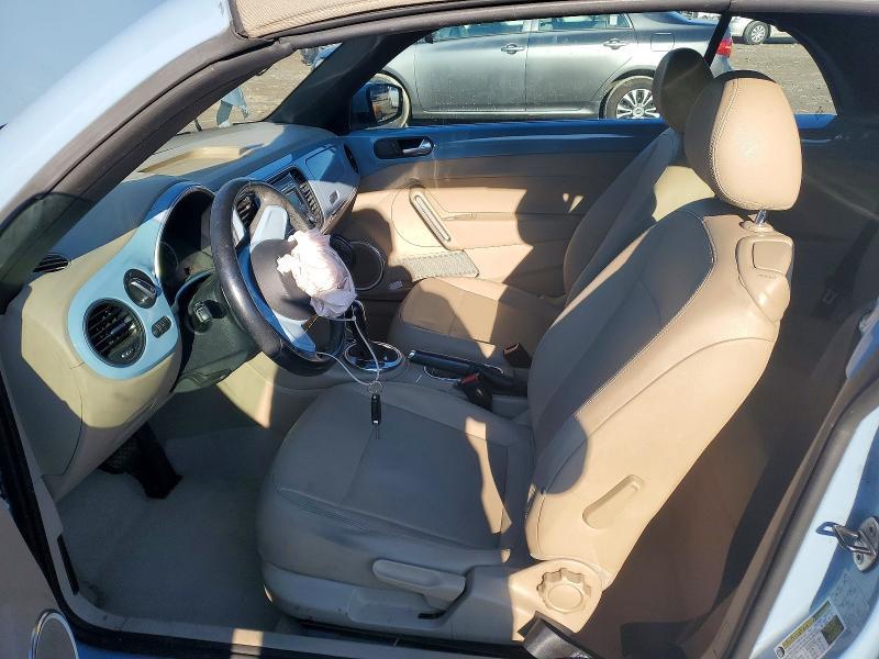 2013 Volkswagen Beetle