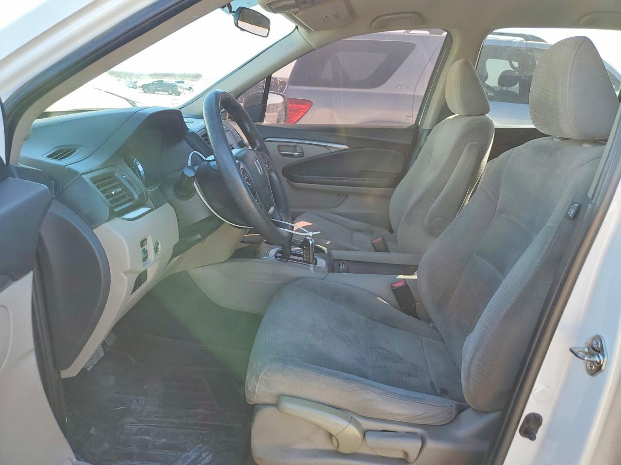 2016 Honda Pilot lx
