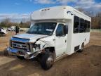2015 Ford Econoline E350 Super Duty Cutaway Van