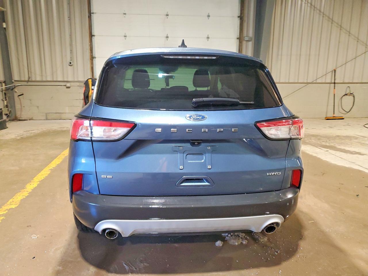 2020 Ford Escape se