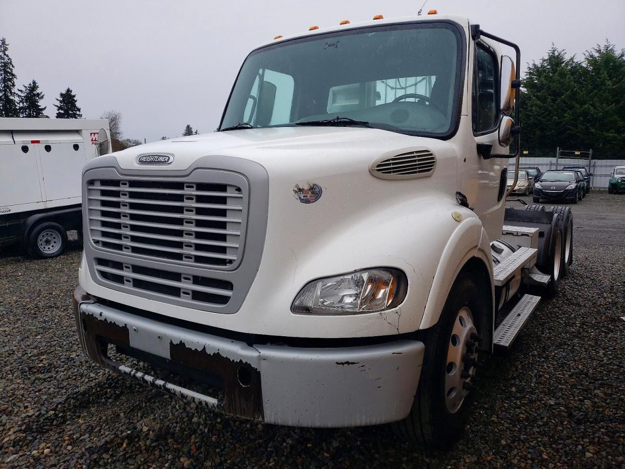 2016 Freightliner Business Class M2 Semi Truck
