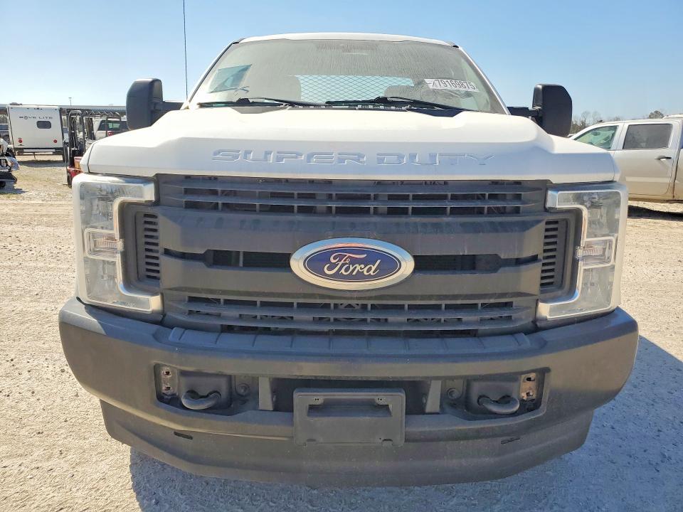 2019 Ford F350 Super Duty Utility / Service Truck