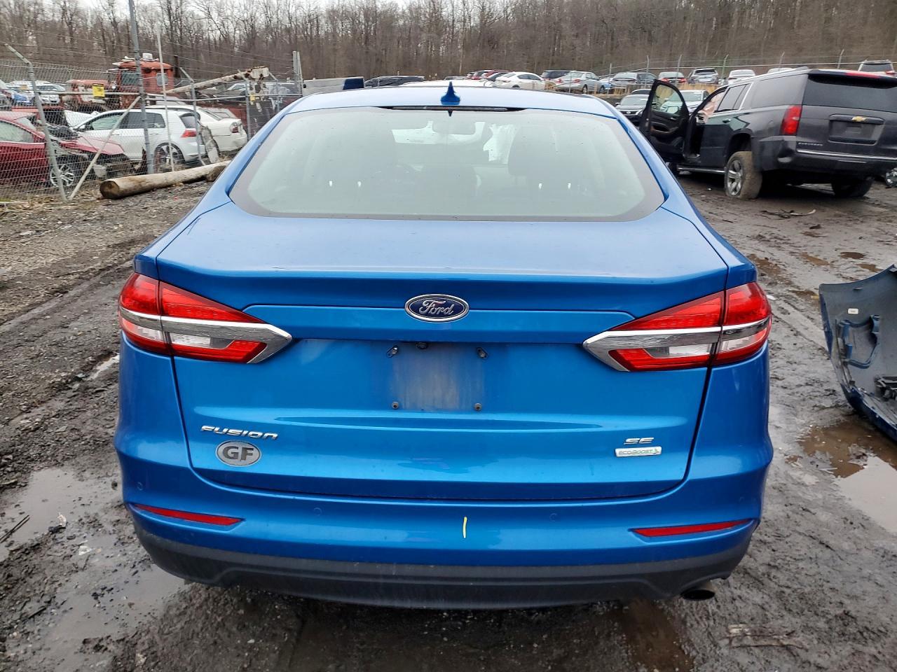 2019 Ford Fusion se