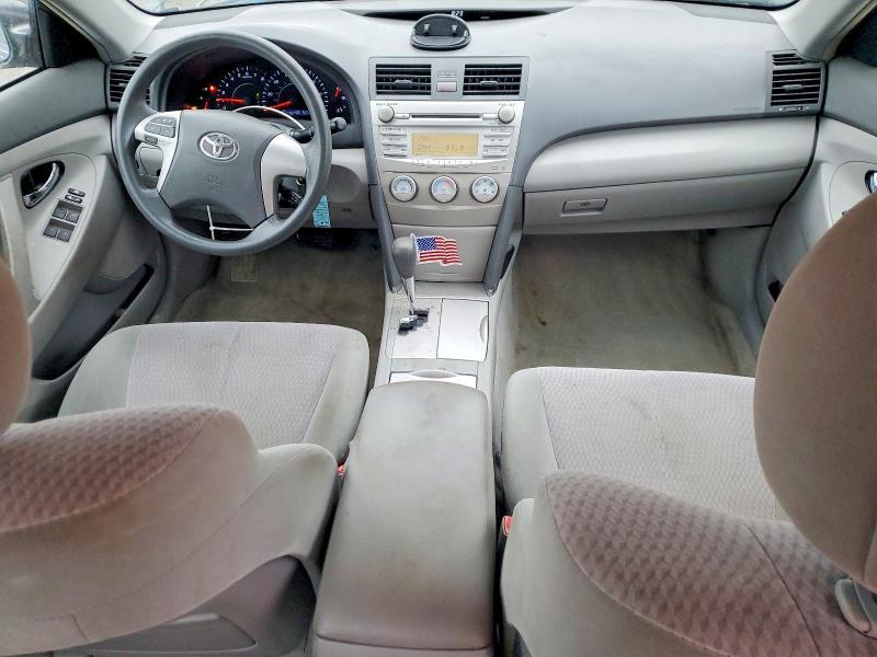 2010 Toyota Camry le