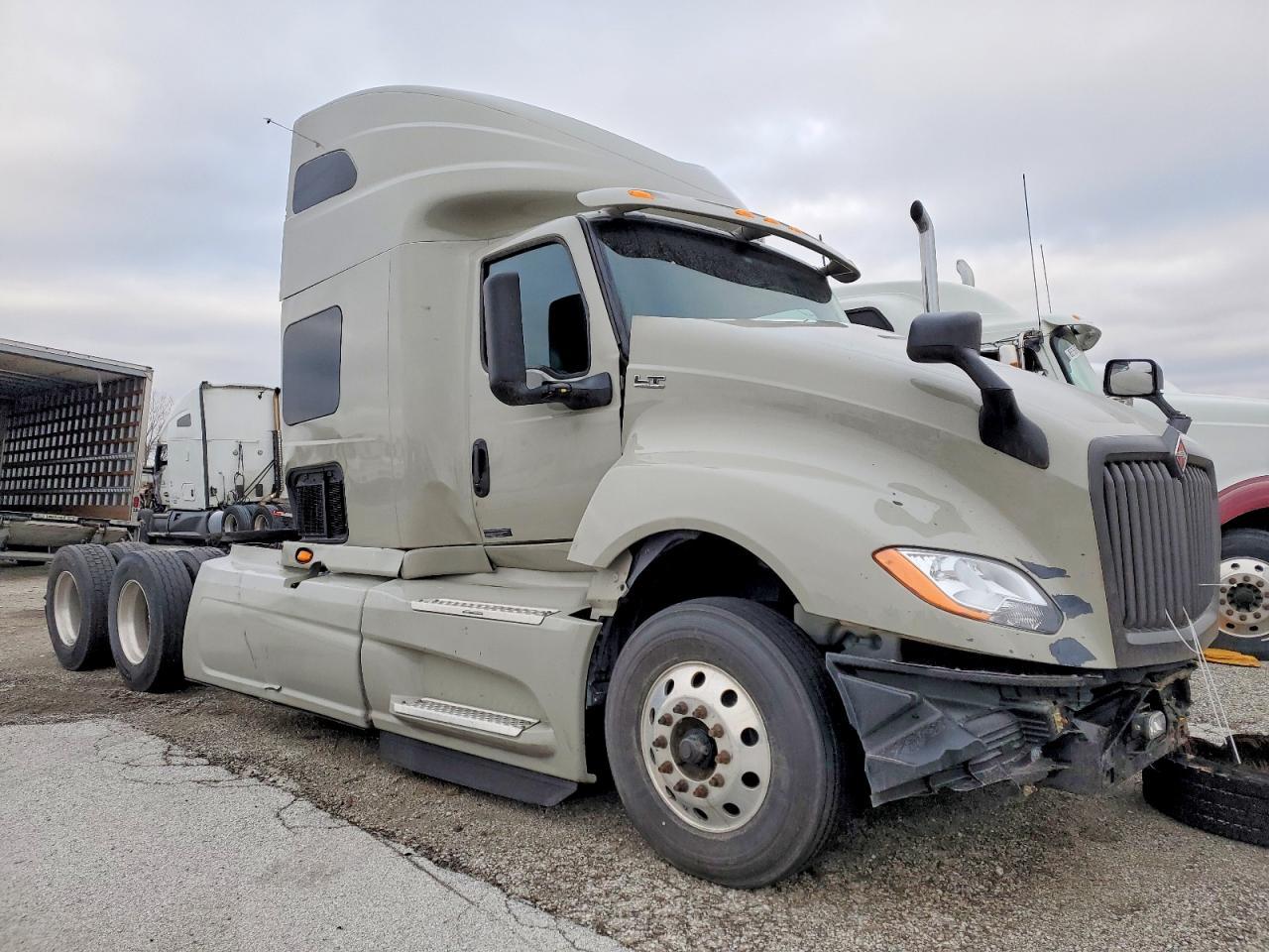 2023 International LT625